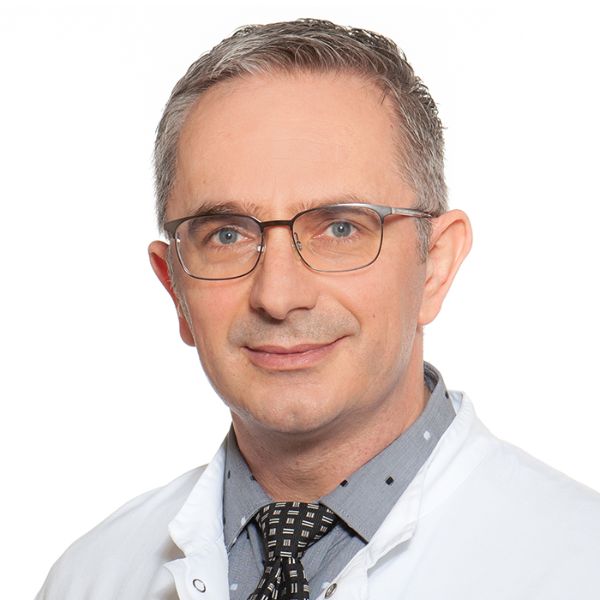 Dr. Zeljko Djakovic, Consultant, Department of Thoracic Surgery