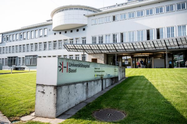 2023 behandelt das Universitätsspital Basel erneut mehr Patient*innen 