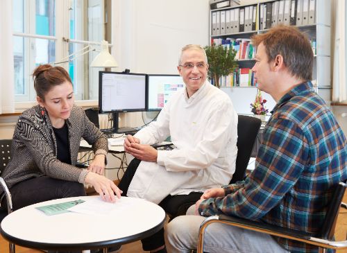 Dr. Diana Zwahlen, Prof. Rainer Schäfert und Dr. Alexander Frick  (links nach rechts) im Gespräch