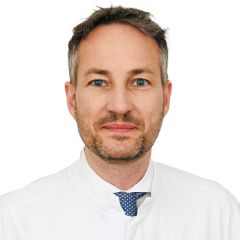 Prof. Florian M. Thieringer,  Chefarzt Gesichts-, Mund- und Kieferchirurgie