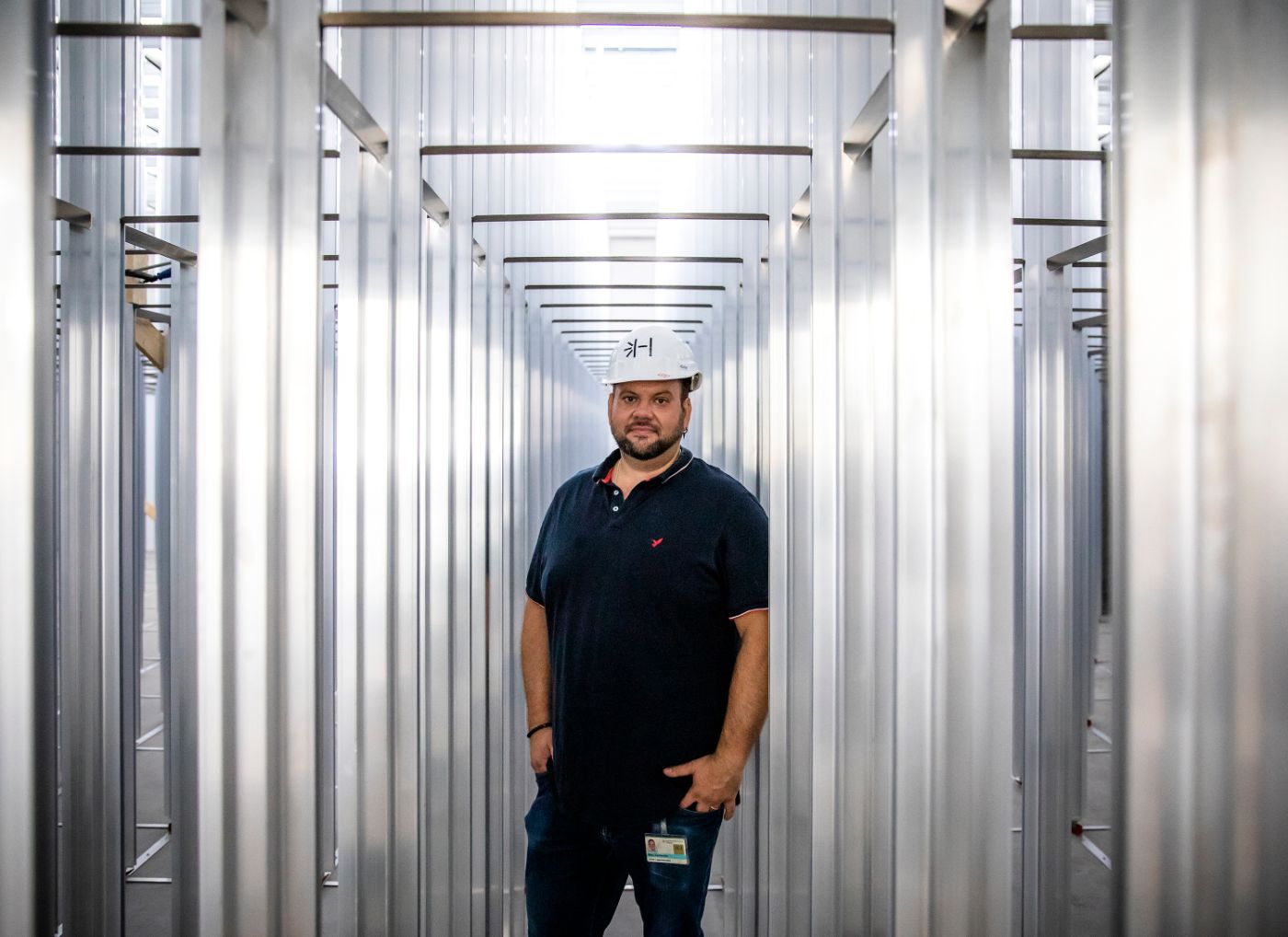 Marc Leutwyler, Leiter Logistikcenter BIRS, im neuen Autostore