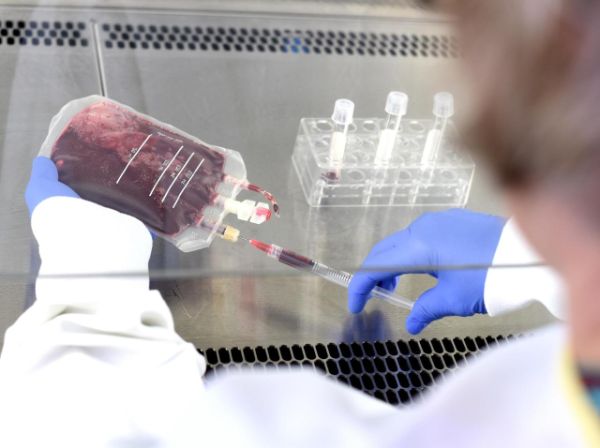 Swiss premiere: robotics for heart surgery in Basel