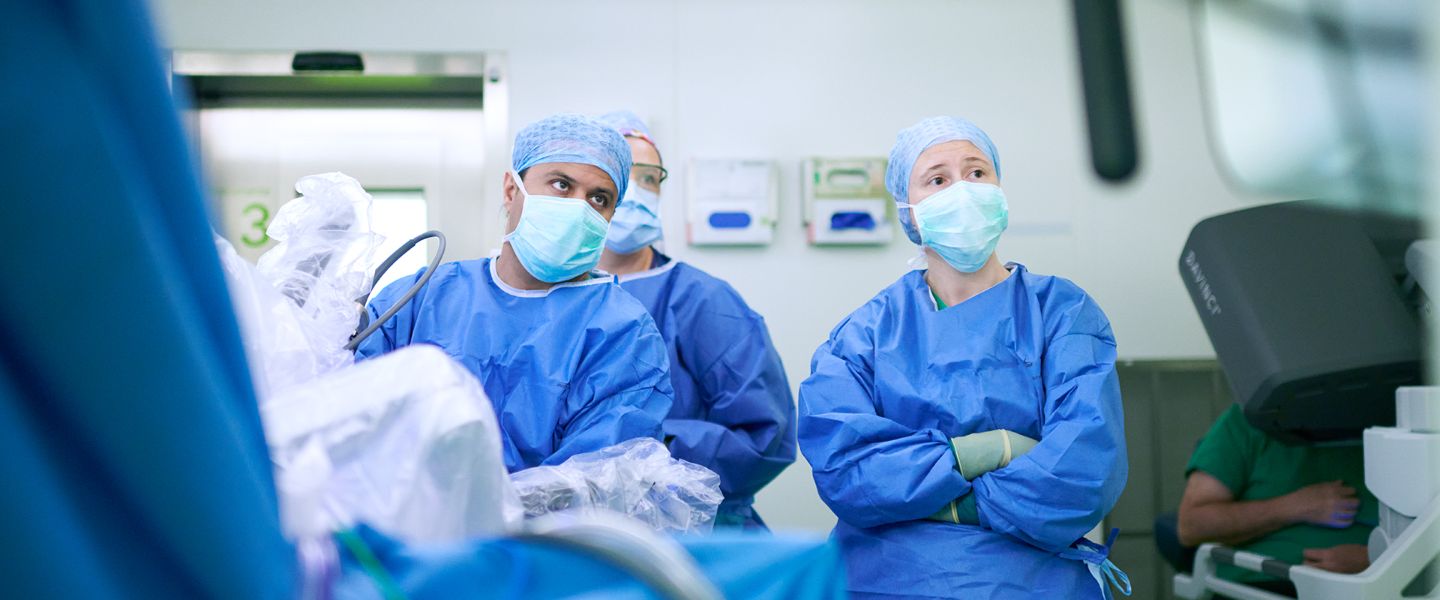 Urologen während eines Eingriffs